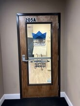 425 Buford Hwy, Suwanee, GA for lease Interior Photo- Image 1 of 6
