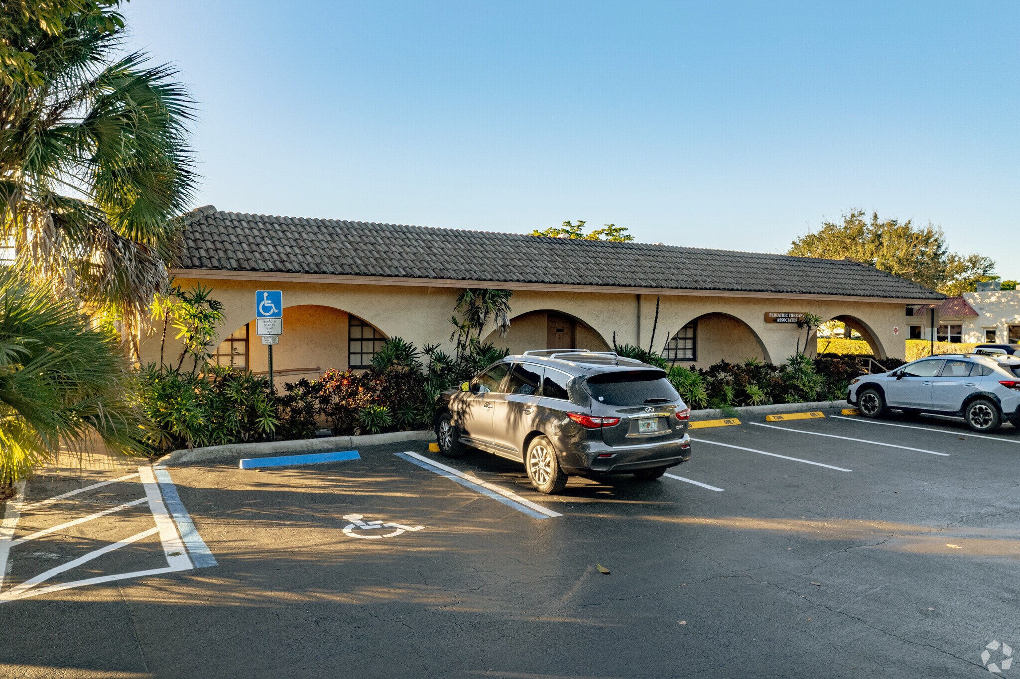 7390 NW 5th St, Plantation, FL à louer Photo principale- Image 1 de 23