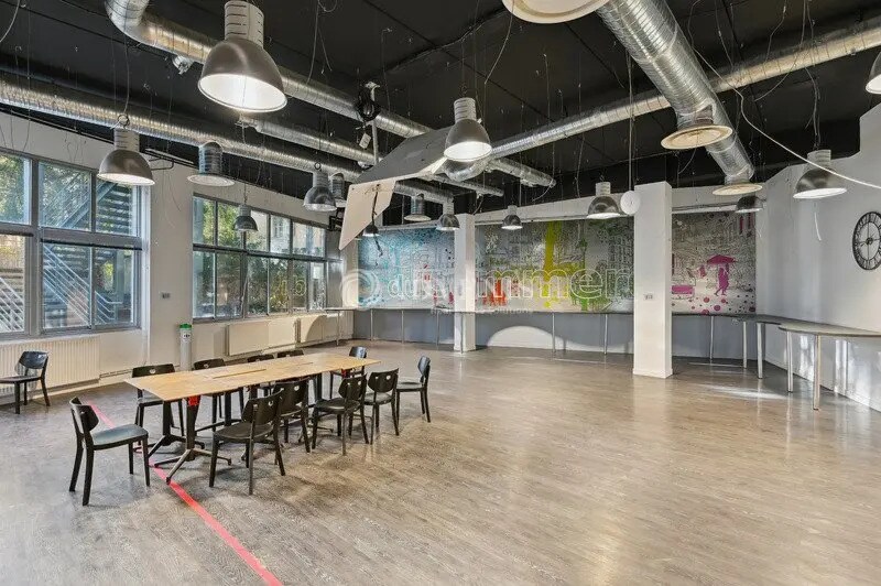 Office in Saint-Ouen-sur-Seine for lease - Interior Photo - Image 3 of 12