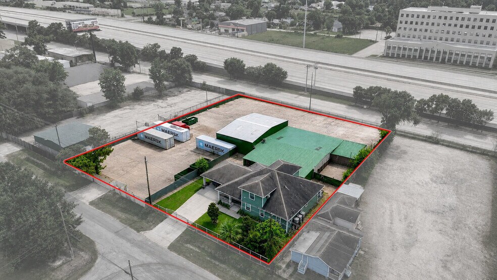 9024 Eastex Fwy, Houston, TX à vendre - Photo du bâtiment - Image 2 de 30