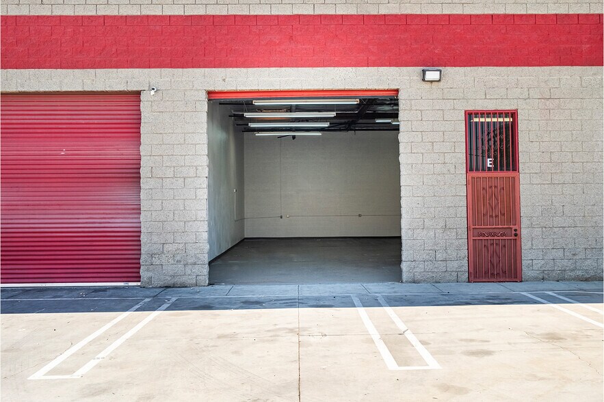 845 Mahar Ave, Wilmington, CA à vendre - Photo du bâtiment - Image 3 de 8