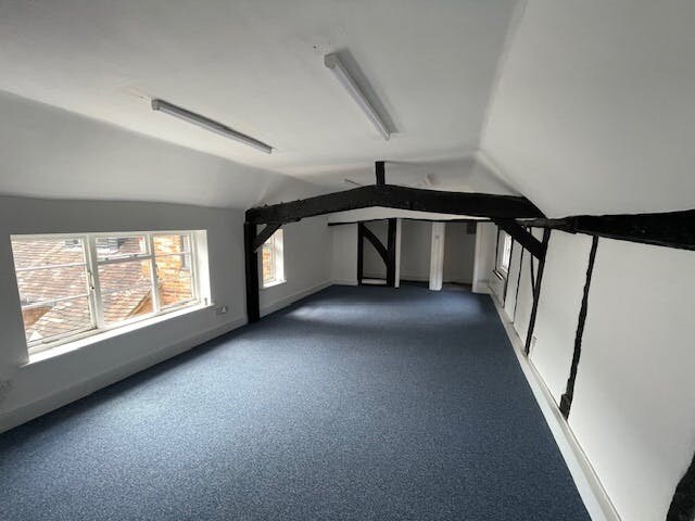 1 The Courtyard, Denmark Street, Wokingham à louer - Photo du bâtiment - Image 2 de 7