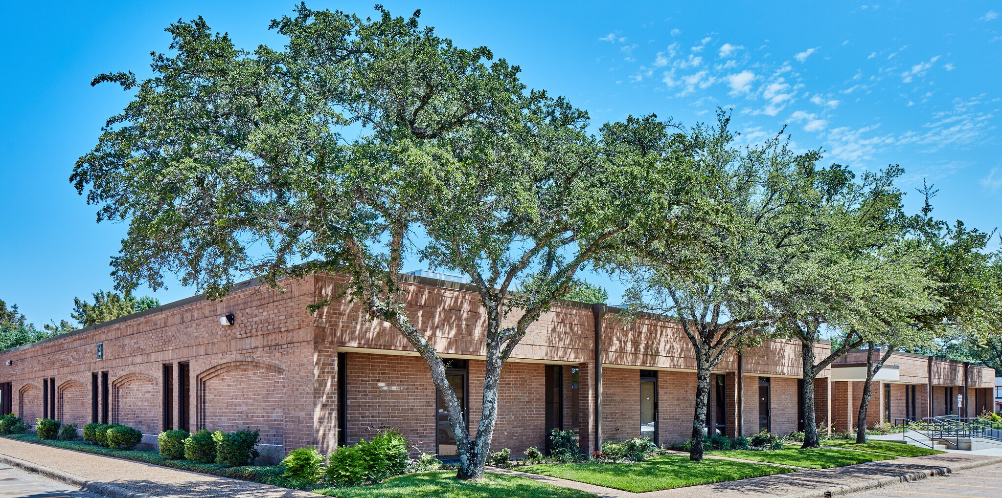 3800 Paluxy Dr, Tyler, TX for lease Building Photo- Image 1 of 8