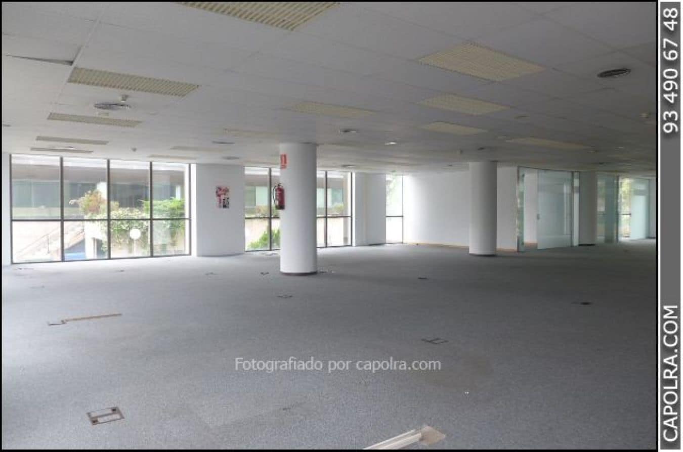Carrer de Frederic Mompou, 5, Sant Just Desvern, Barcelona for lease Interior Photo- Image 1 of 15