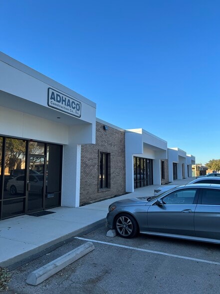 13731-13745 Omega Dr, Farmers Branch, TX for lease - Building Photo - Image 2 of 28