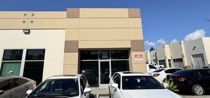 2000-2032 Camfield Ave, Commerce, CA for lease Building Photo- Image 2 of 10