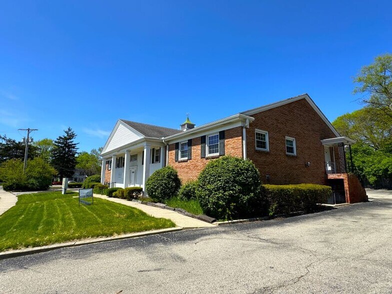 15 Southmoor Cir NE, Kettering, OH à louer - Photo du bâtiment - Image 2 de 10