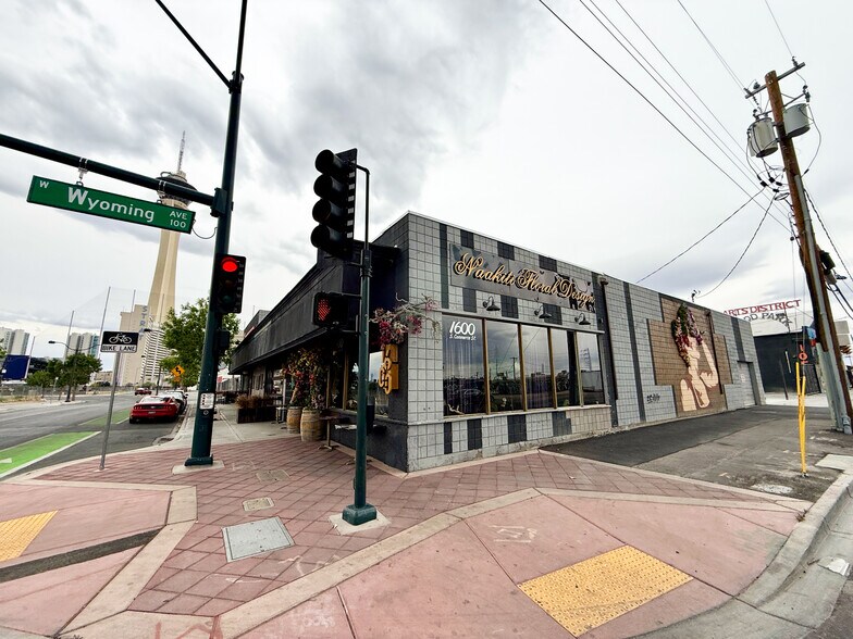1604 S Commerce St, Las Vegas, NV à louer - Photo du bâtiment - Image 3 de 15