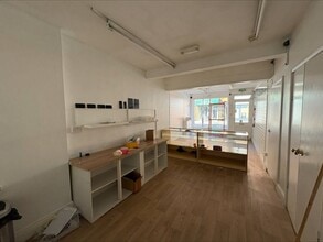 54 Nottingham Rd, Eastwood for lease Interior Photo- Image 2 of 5