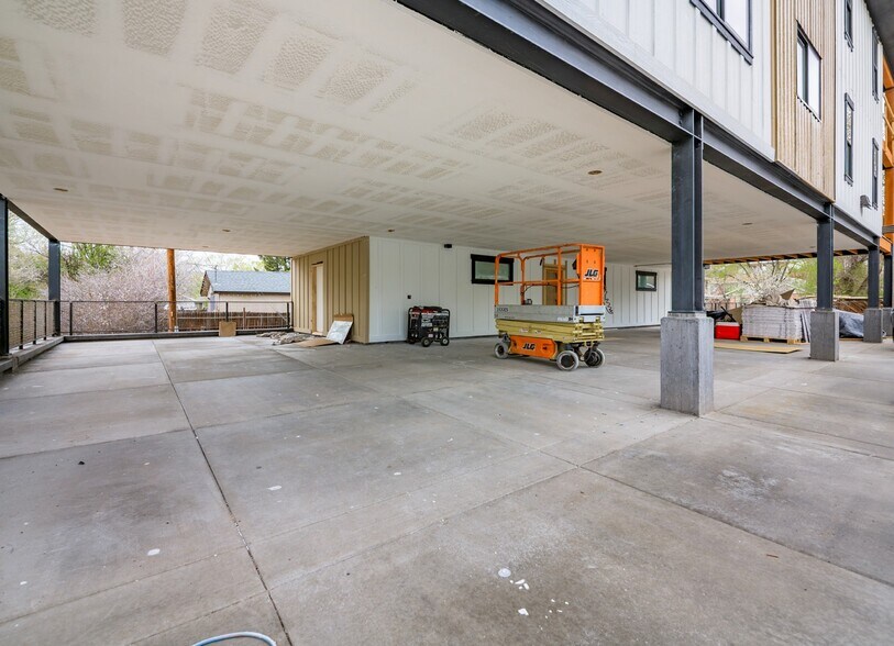 411 S Verde St, Flagstaff, AZ à louer - Photo du bâtiment - Image 2 de 5