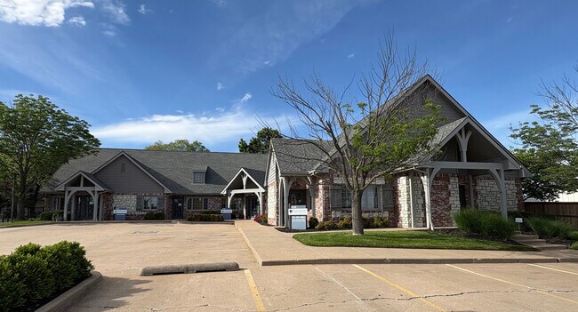 Plus de détails pour 6139-6143 E 91st St, Tulsa, OK - Bureau à louer