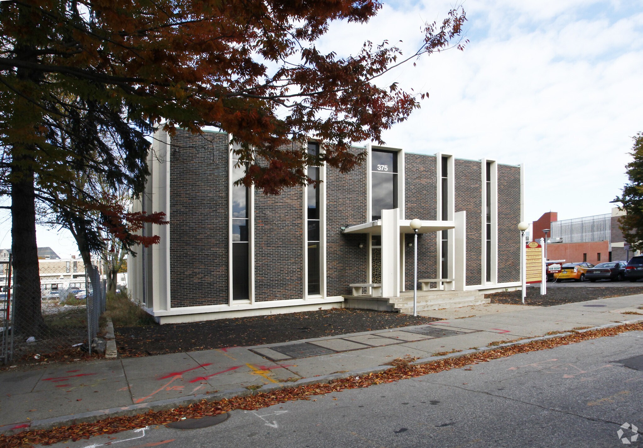 375 Common St, Lawrence, MA à louer Photo principale- Image 1 de 3