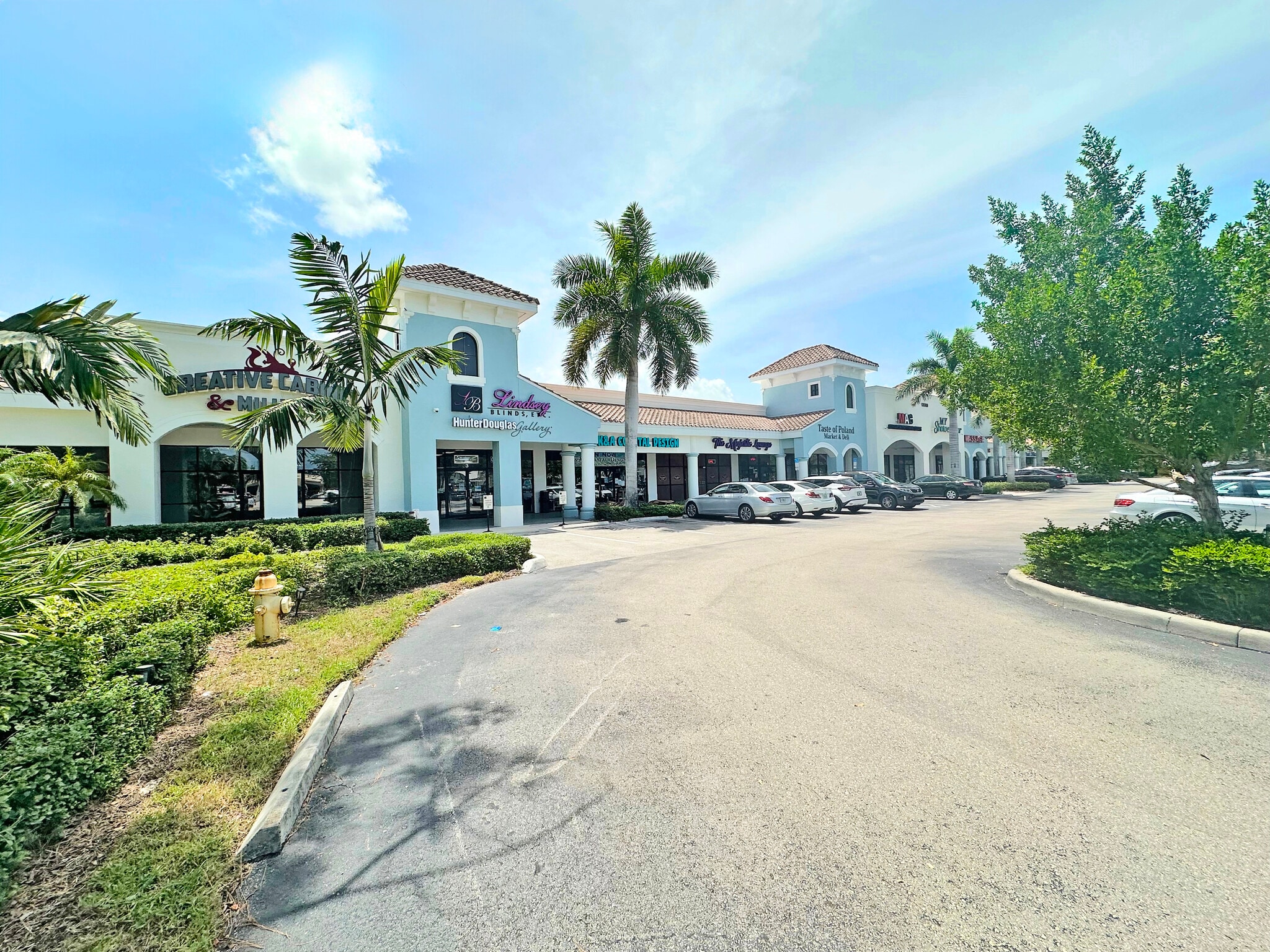 13500 Tamiami Trl N, Naples, FL for lease Building Photo- Image 1 of 4