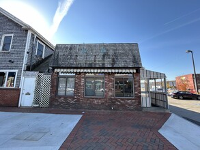 42 Maine St, Brunswick, ME for lease Building Photo- Image 1 of 17