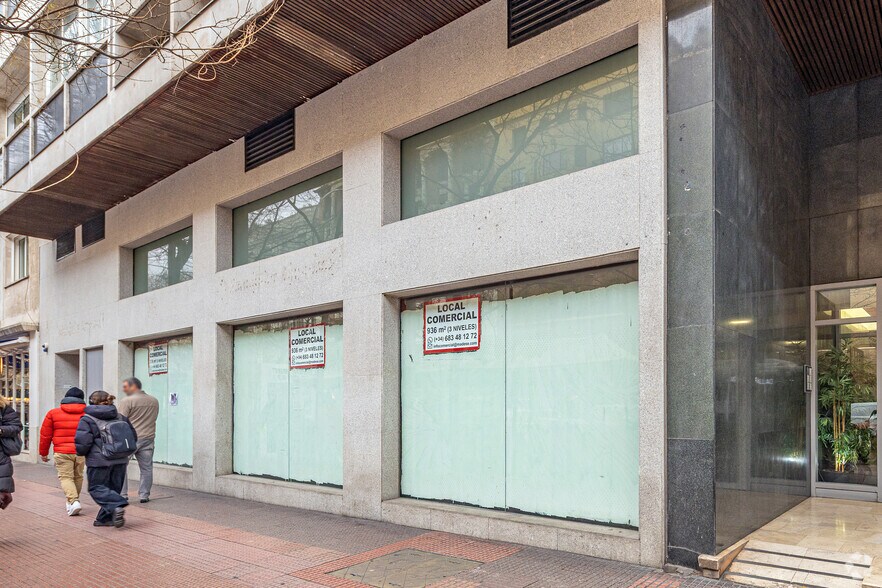 Office/Retail in Madrid, Madrid for lease - Building Photo - Image 2 of 5