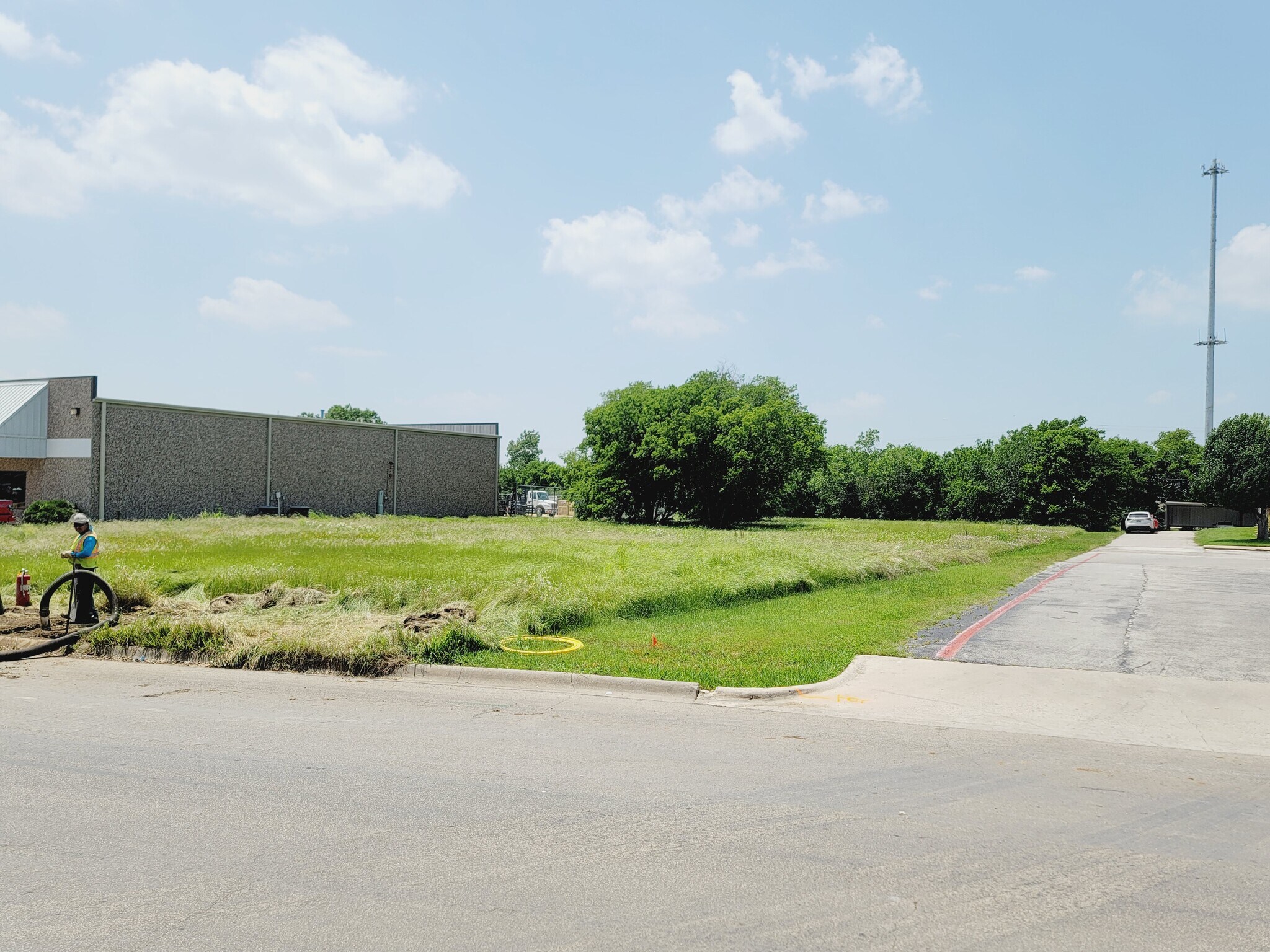 4273 Mesa Dr, Denton, TX à vendre Photo du bâtiment- Image 1 de 7