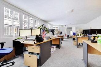 2 Rue de la Roquette, Paris à louer Photo intérieure- Image 2 de 6