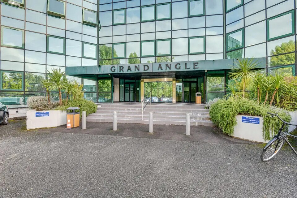 Office in Bordeaux for lease Building Photo- Image 1 of 9