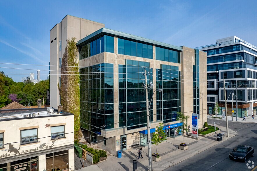 1670 Bayview Ave, Toronto, ON à louer - Photo du bâtiment - Image 1 de 3