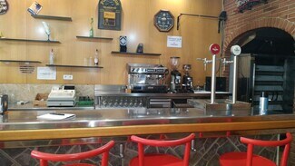 Plus de détails pour Multi-résidentiel à vendre