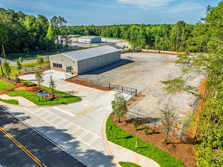 8239 Gullatt Rd, Palmetto, GA for sale - Building Photo - Image 3 of 17