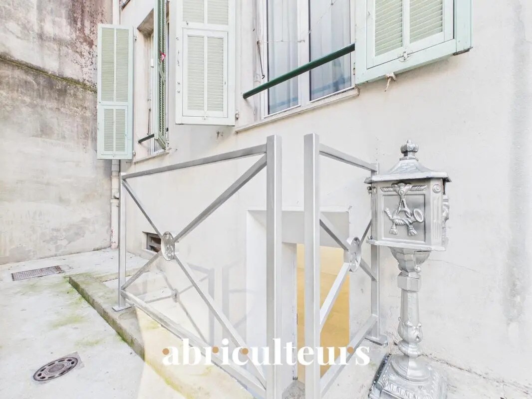 Bureau dans Nice à vendre Photo du bâtiment- Image 1 de 4