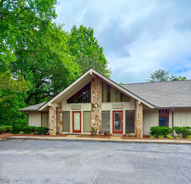 11285 elkins Rd, Roswell, GA for lease - Building Photo - Image 1 of 19