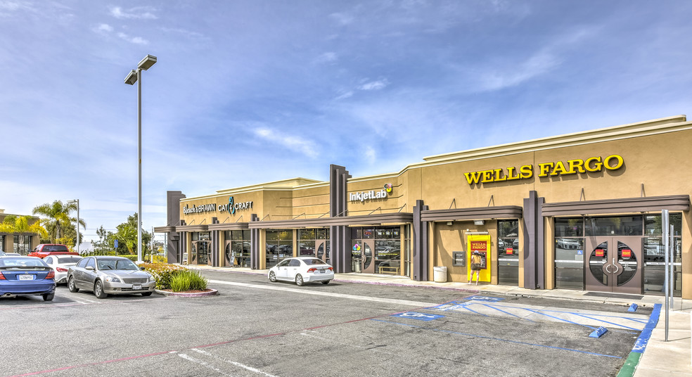 3211 Business Park Dr, Vista, CA for lease - Building Photo - Image 1 of 5