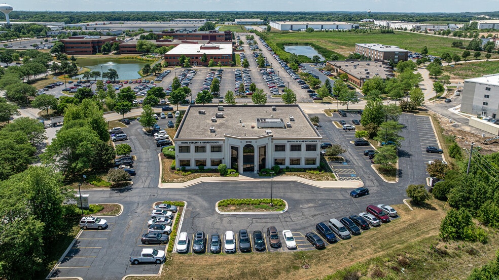 1750 N Randall Rd, Elgin, IL à louer - Photo du bâtiment - Image 3 de 7