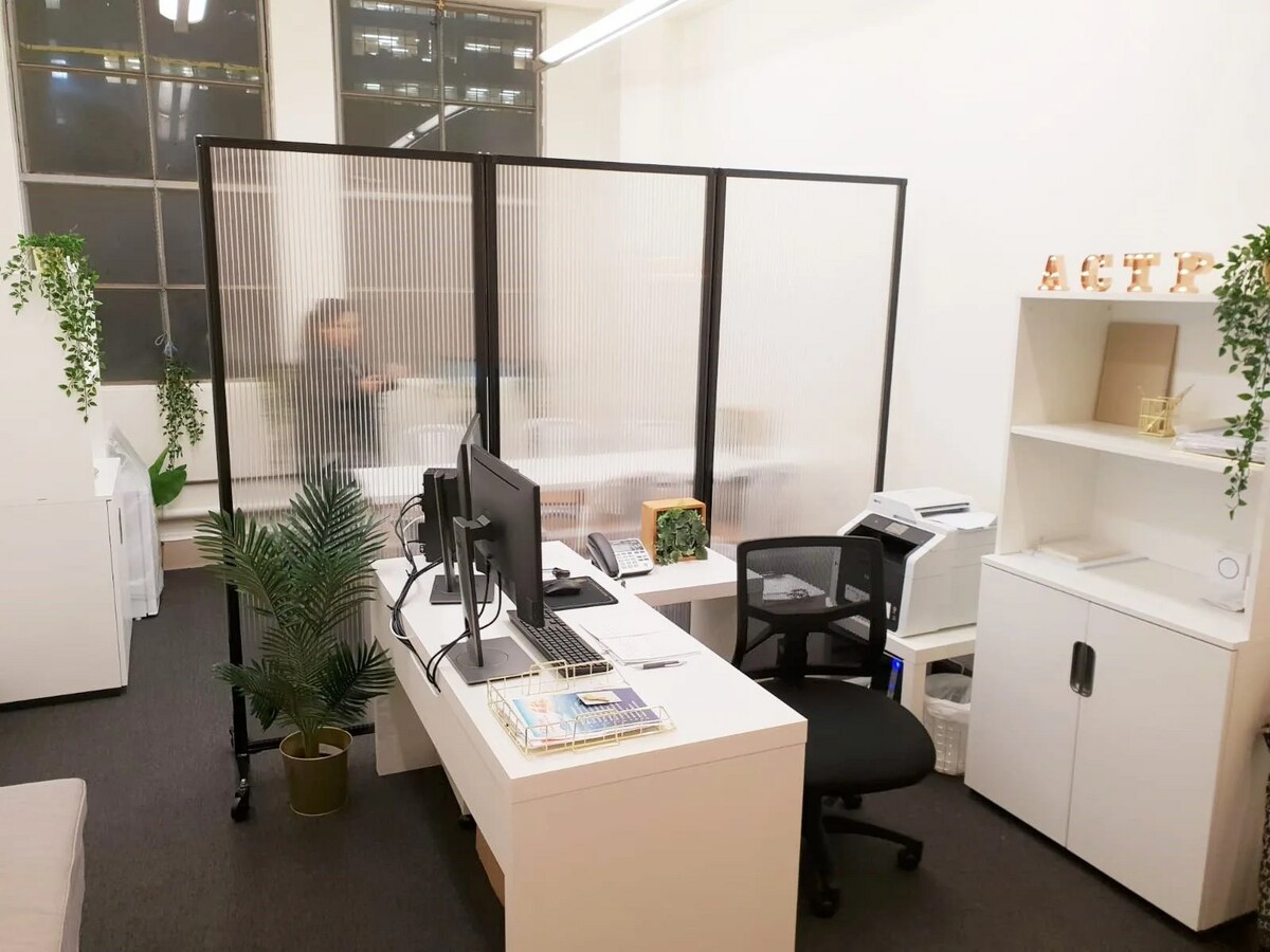 250 Pitt St, Sydney, NSW 2000 - Unit 312 -  - Interior Photo - Image 1 of 6