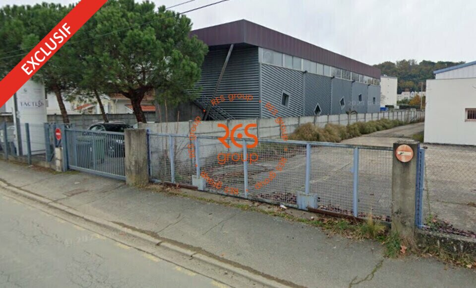 Local d'activités dans Floirac à vendre - Photo du bâtiment - Image 2 de 12