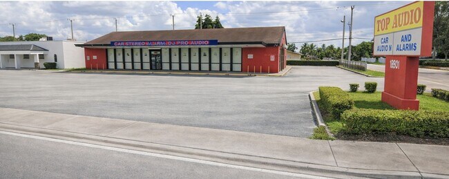 More details for 18901 NW 2nd Ave, Miami, FL - Retail for Sale