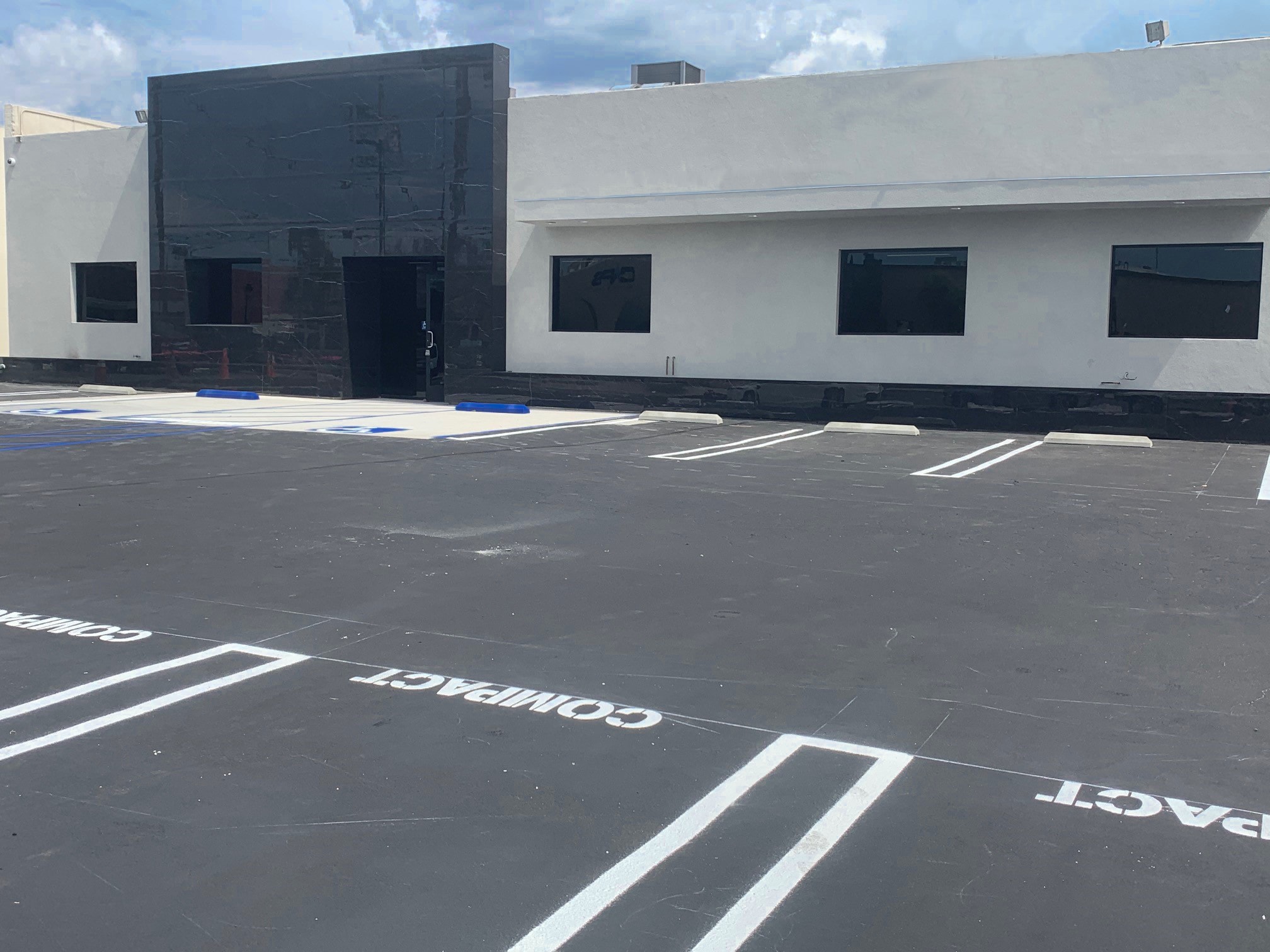 7628-7630 Densmore Ave, Van Nuys, CA for lease Building Photo- Image 1 of 4