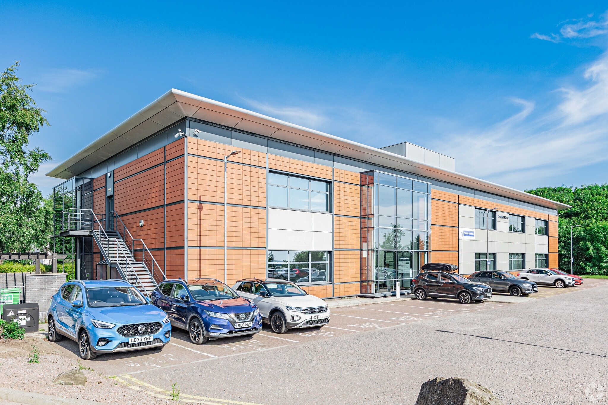 Dyce Av, Dyce for lease Primary Photo- Image 1 of 7