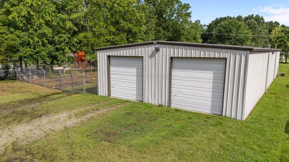 808 E Parker St, Graham, NC à vendre - Photo principale - Image 3 de 36