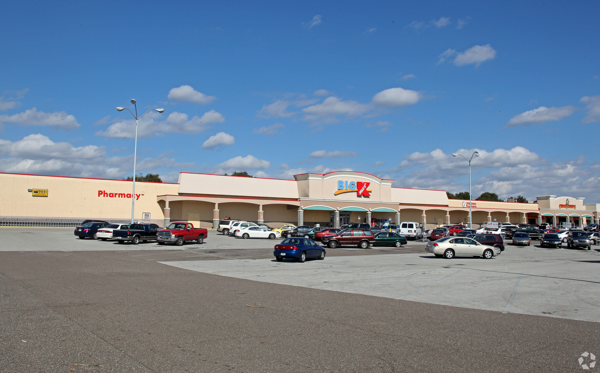 1500-1600 W Brandon Blvd, Brandon, FL for lease Primary Photo- Image 1 of 16