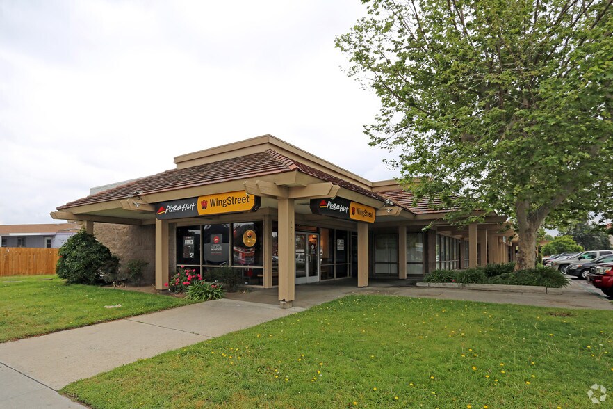 1707-1711 E Valley Pky, Escondido, CA à louer - Photo du bâtiment - Image 3 de 10