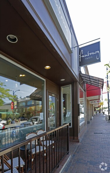 2156 W 41st Ave, Vancouver, BC à louer - Photo du bâtiment - Image 2 de 2