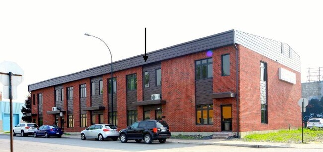 Plus de détails pour 5100-5120 Rue Eadie, Montréal, QC - Bureau, Industriel à louer