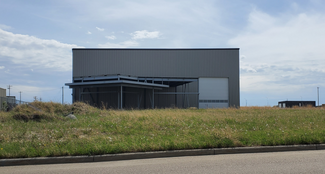 Plus de détails pour 6715 66 St, Lloydminster, AB - Industriel à vendre