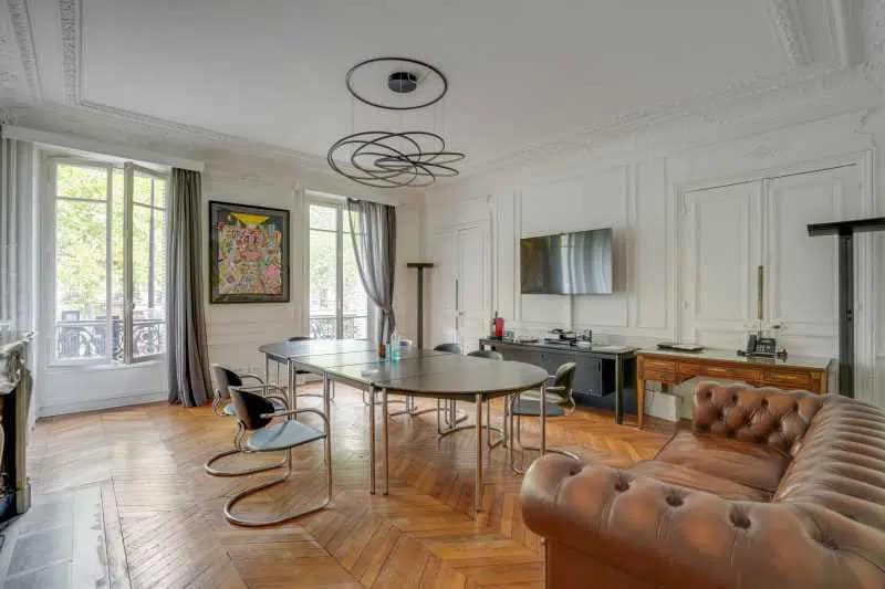 Office in Paris for lease - Interior Photo - Image 1 of 7
