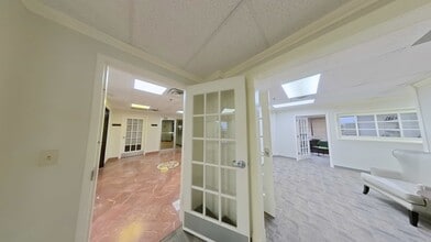 2651 E 21st St, Tulsa, OK for lease Interior Photo- Image 2 of 6