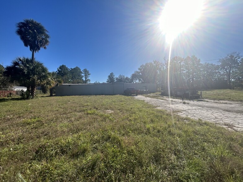 462 N Highway 17, Palatka, FL à vendre - Photo du bâtiment - Image 2 de 11