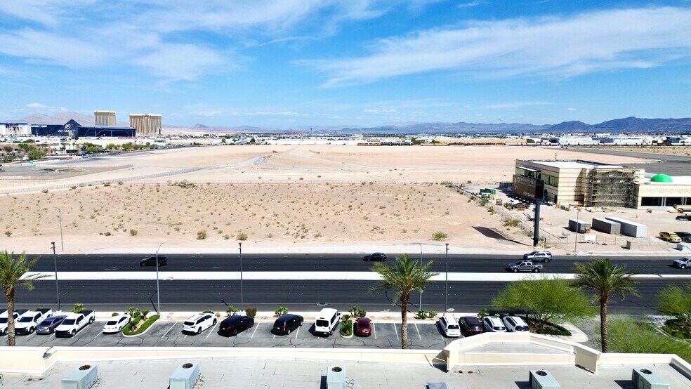 6048 Decatur blvd, Las Vegas, NV à vendre - Photo du bâtiment - Image 3 de 3