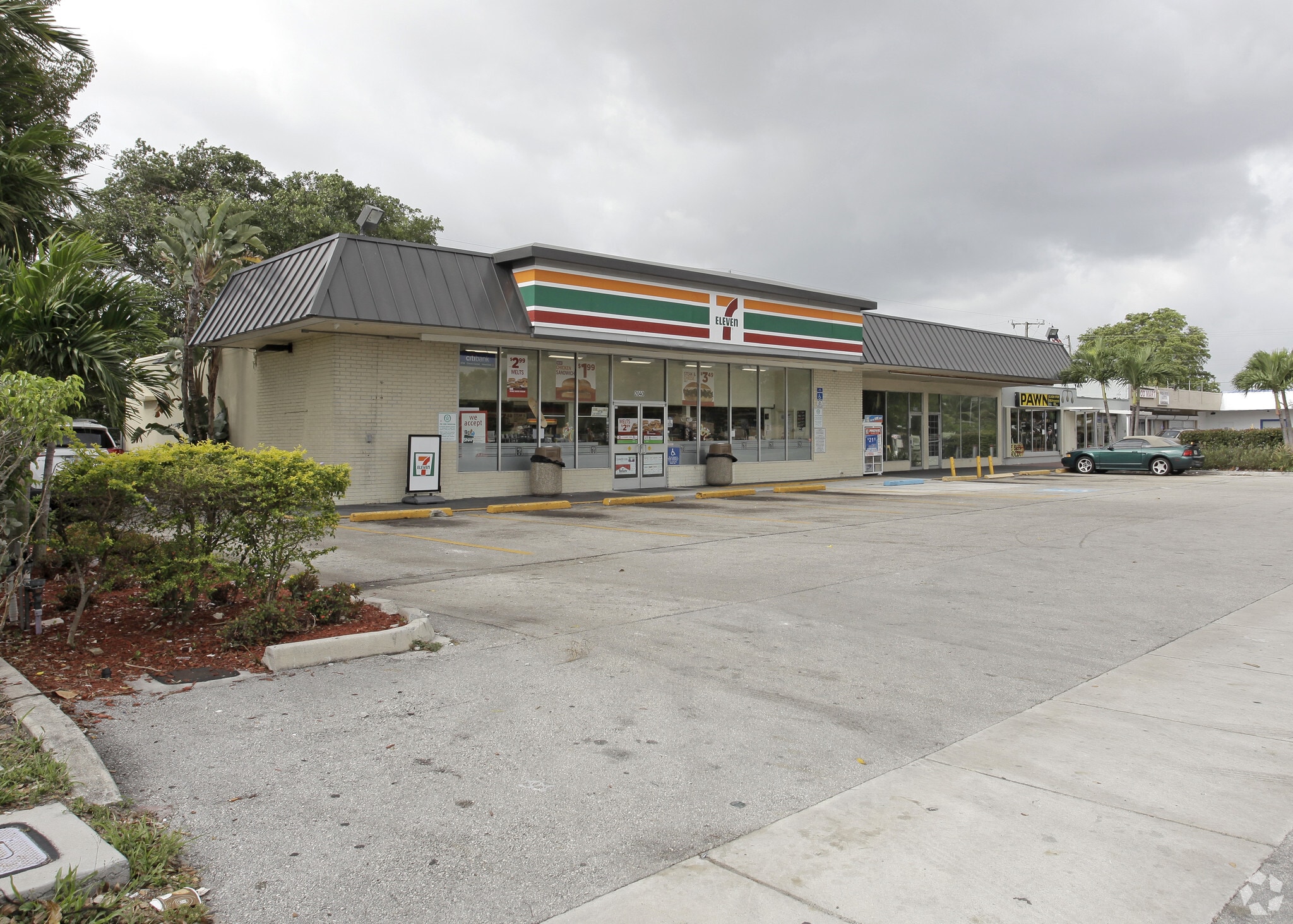 2030-2040 NE 49th St, Pompano Beach, FL for lease Primary Photo- Image 1 of 11