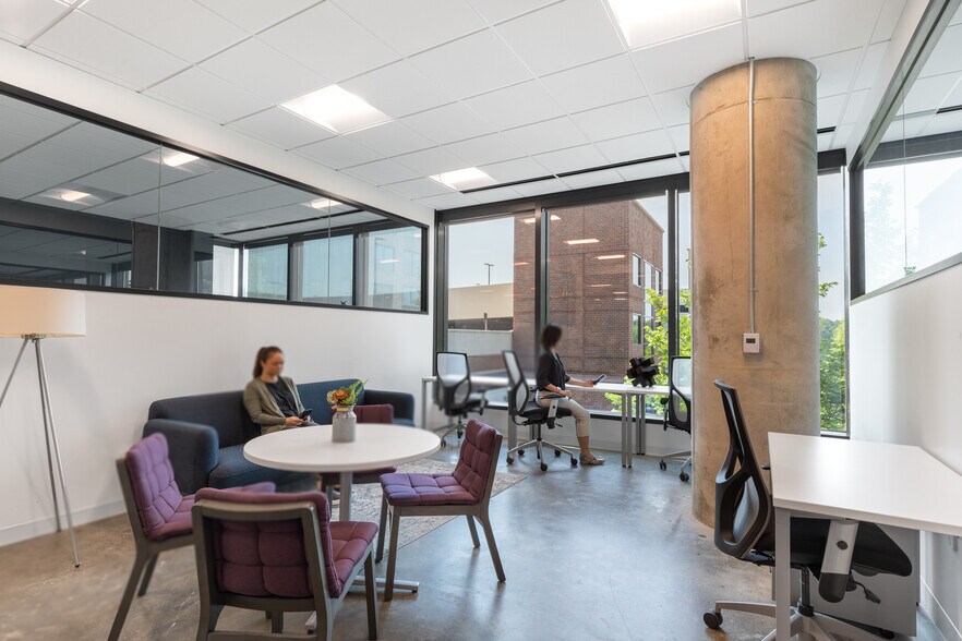 2727 Paces Ferry Rd SE, Atlanta, GA à louer - Photo intérieure - Image 3 de 6