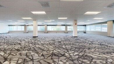 7101 Av Du Parc, Montréal, QC à louer Numérisation 3D de Matterport- Image 1 de 5