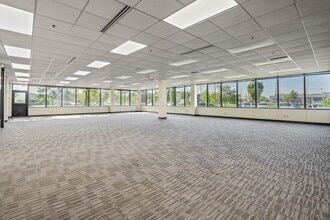 200 E Campus View Blvd, Columbus, OH for lease Interior Photo- Image 2 of 8