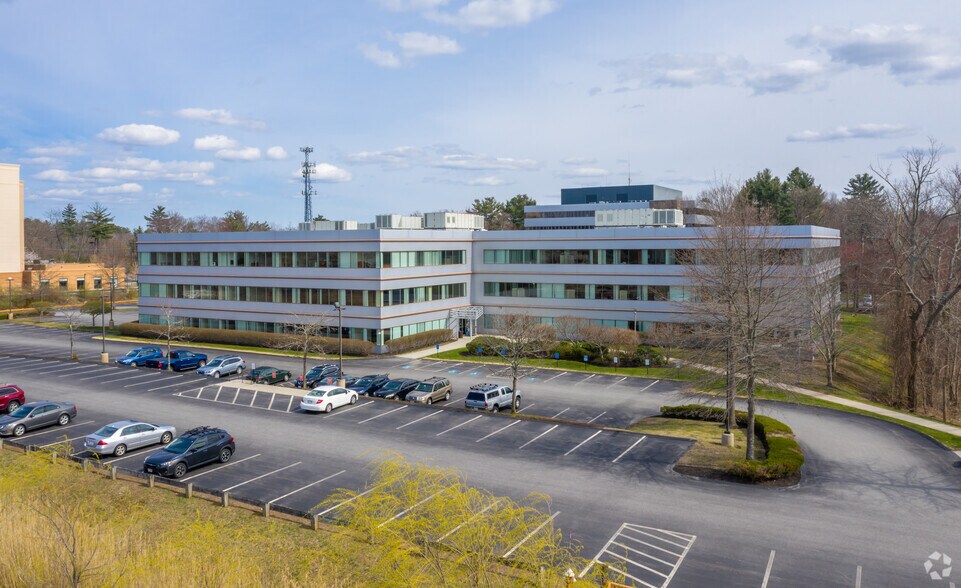296 Concord Rd, Billerica, MA à vendre - Photo du bâtiment - Image 2 de 8