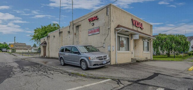 Plus de détails pour 214 George St, Scranton, PA - Commerce de détail à vendre